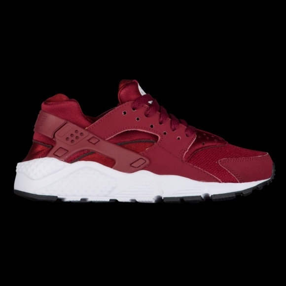 Nike Shoes - Nike Huarache